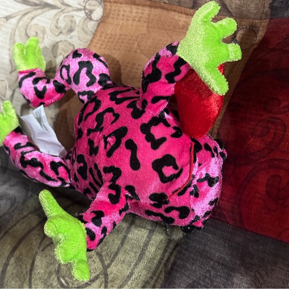 Pink Leopard Print Frog with red Heart vintage Plush 8.5” - Picture 4 of 10